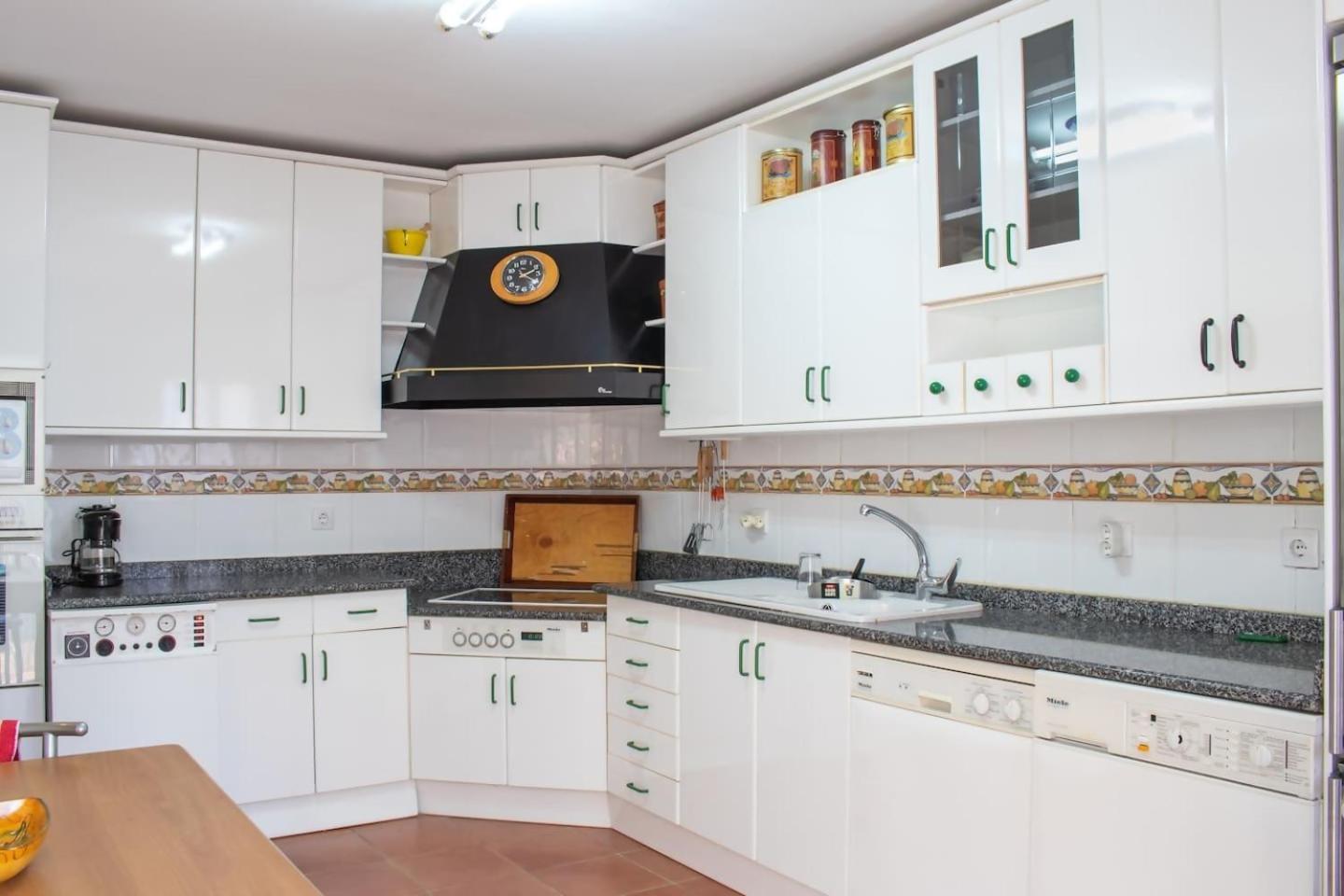 Casita En El Campo Dentro De La Ciudad *
