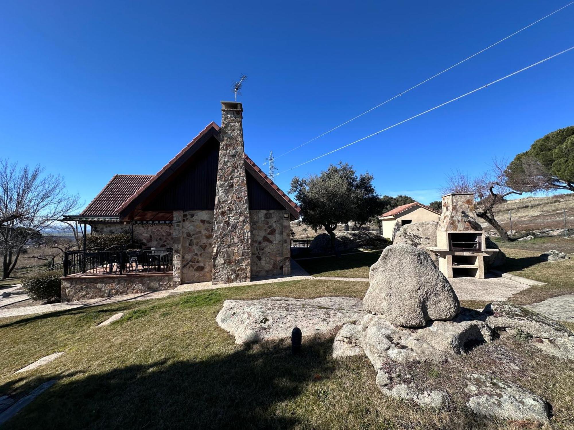 Casita En El Campo Dentro De La Ciudad *